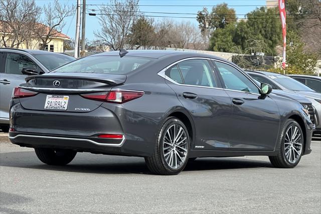 used 2022 Lexus ES 300h car, priced at $38,998