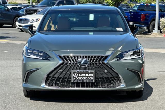 new 2025 Lexus ES 300h car, priced at $56,109