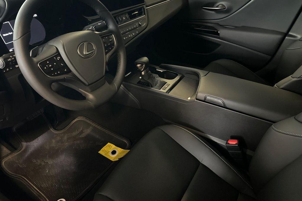 new 2025 Lexus ES 350 car, priced at $44,164