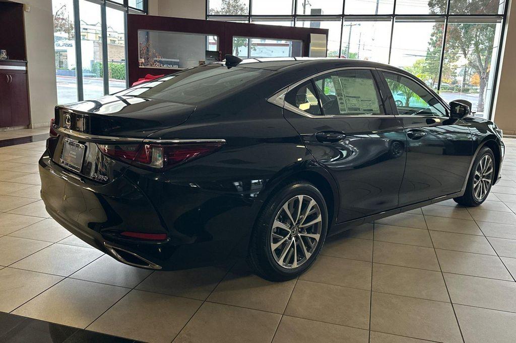 new 2025 Lexus ES 350 car, priced at $44,164