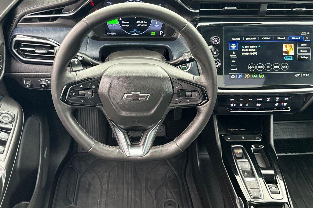 used 2023 Chevrolet Bolt EUV car, priced at $19,998
