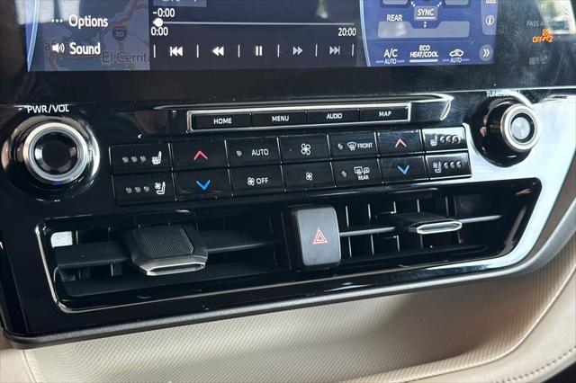 used 2022 Toyota Highlander car, priced at $41,998