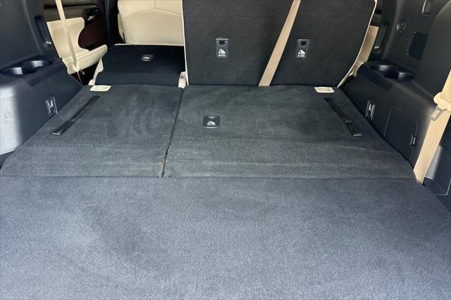 used 2022 Toyota Highlander car, priced at $41,998