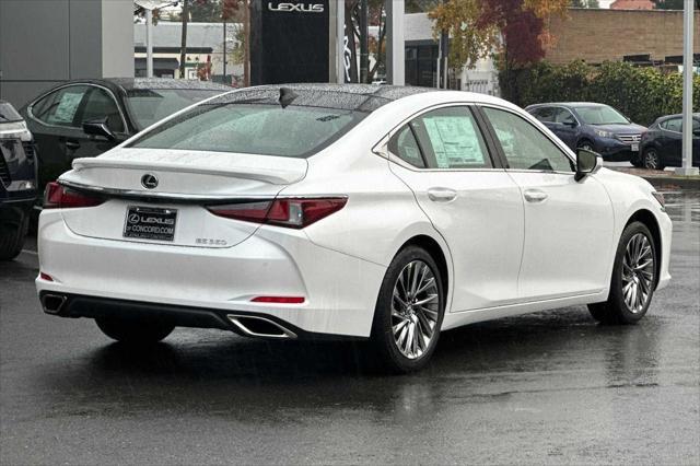 new 2025 Lexus ES 350 car, priced at $55,645