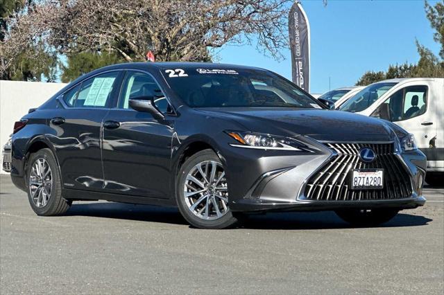 used 2022 Lexus ES 300h car, priced at $35,998