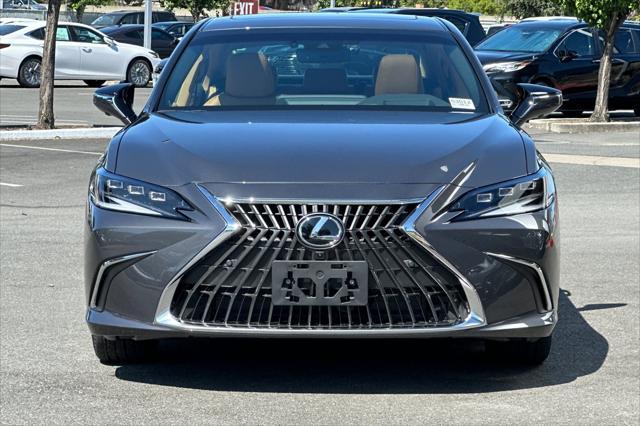 new 2025 Lexus ES 300h car, priced at $56,609
