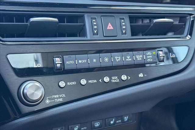 new 2025 Lexus ES 300h car, priced at $56,609