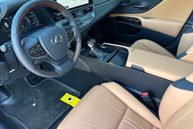 new 2025 Lexus ES 300h car, priced at $56,609