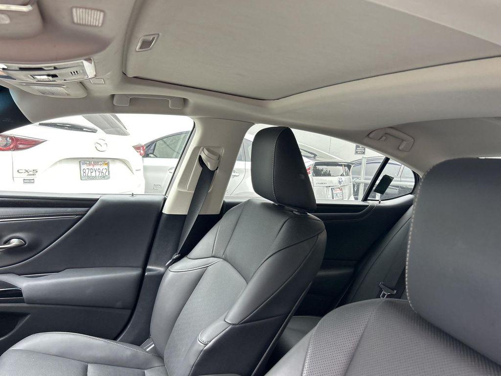 used 2022 Lexus ES 350 car, priced at $36,998