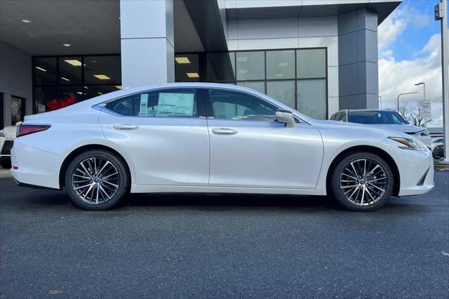 new 2025 Lexus ES 350 car, priced at $48,344