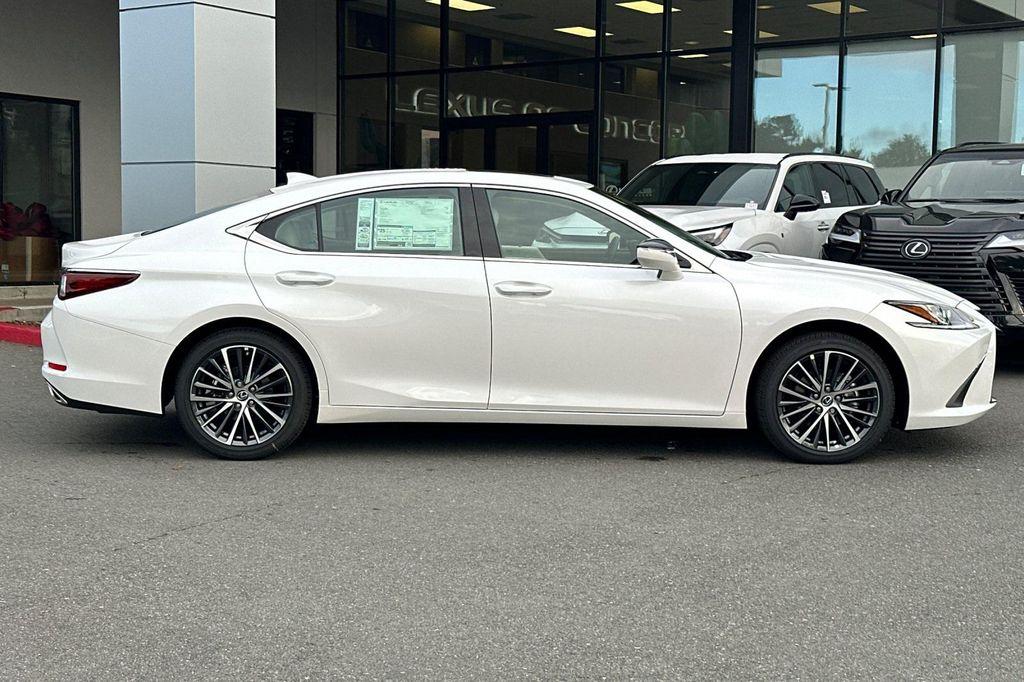 new 2025 Lexus ES 350 car, priced at $48,114