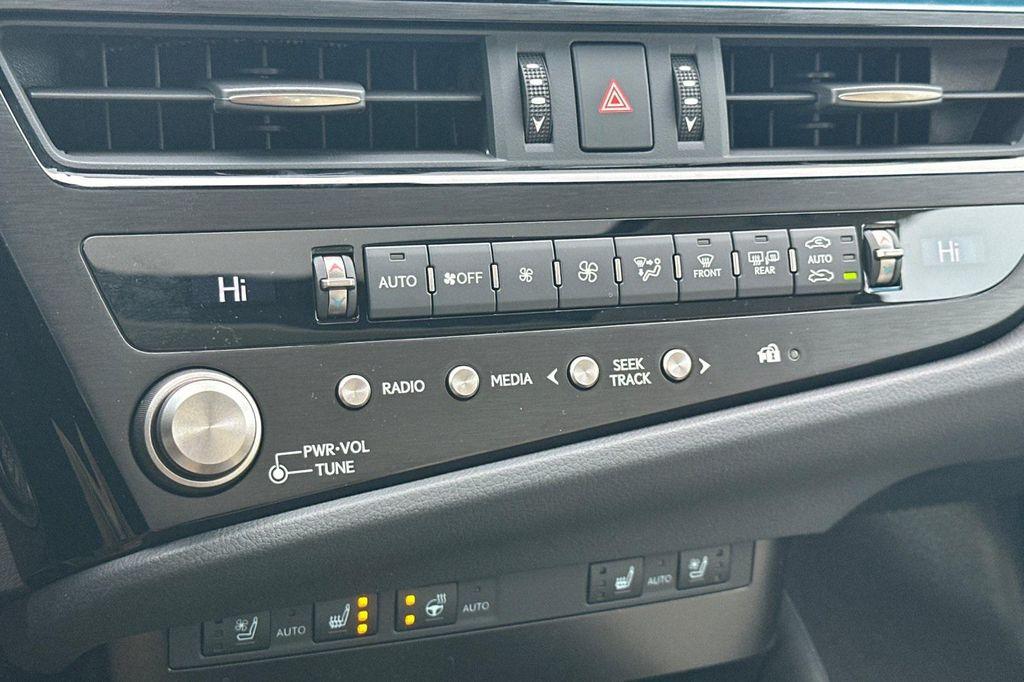 new 2025 Lexus ES 350 car, priced at $48,114