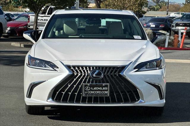 new 2025 Lexus ES 300h car, priced at $51,229