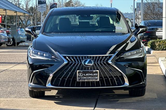 used 2025 Lexus ES 300h car, priced at $49,998