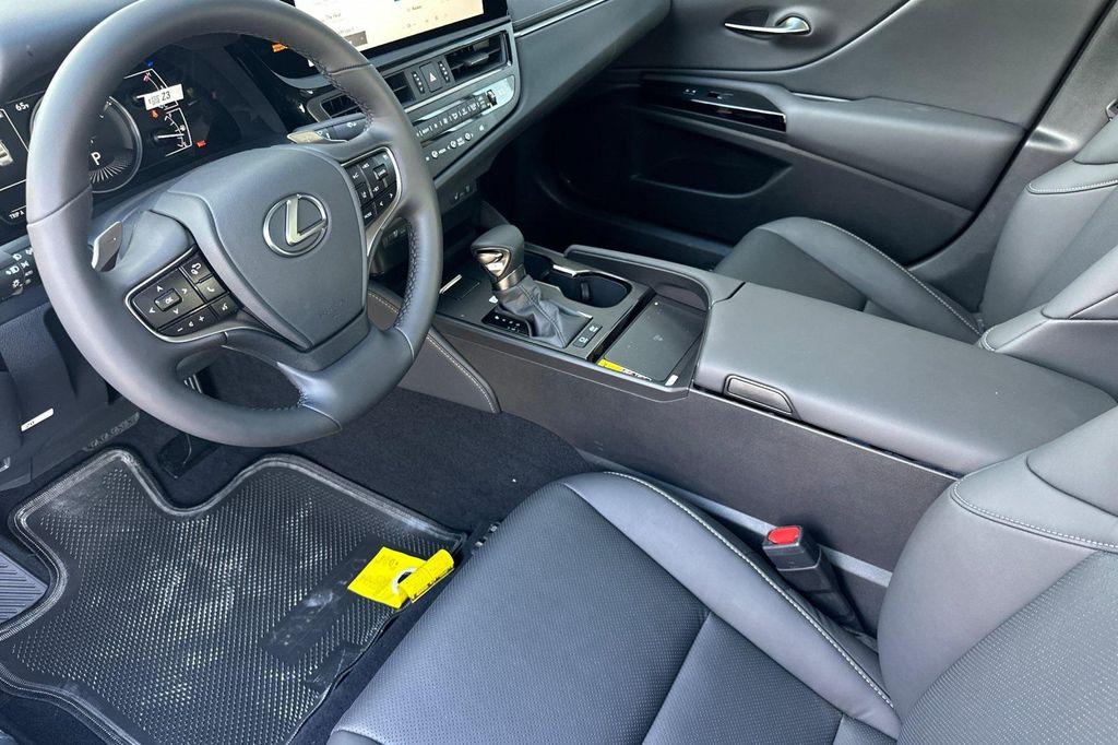 new 2025 Lexus ES 300h car, priced at $51,519