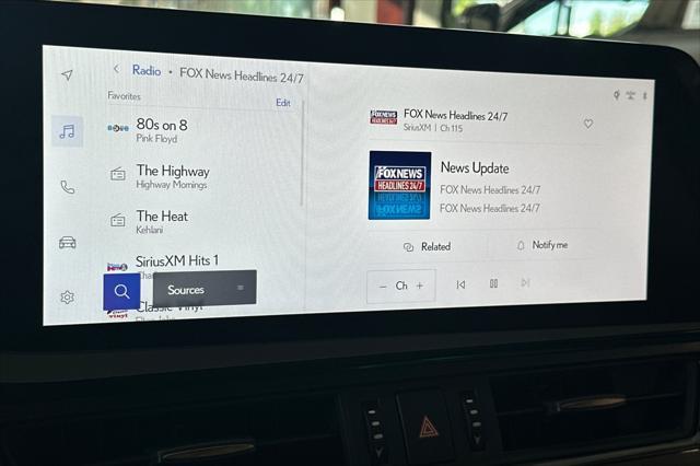new 2025 Lexus ES 350 car, priced at $49,290