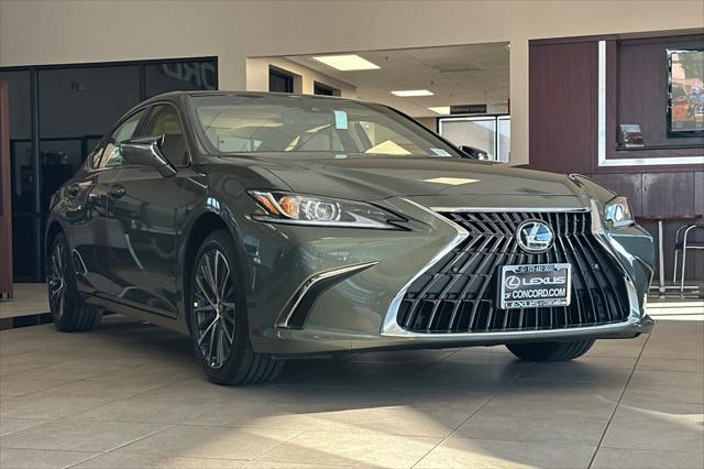 new 2025 Lexus ES 350 car, priced at $49,290