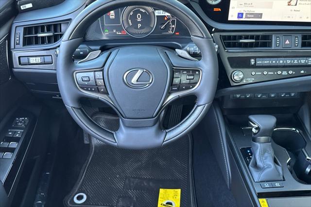 new 2025 Lexus ES 300h car, priced at $56,609