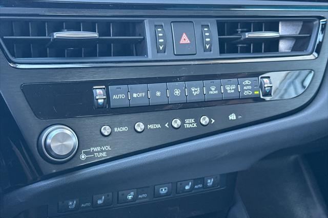 new 2025 Lexus ES 300h car, priced at $56,609