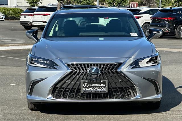 new 2025 Lexus ES 300h car, priced at $56,609