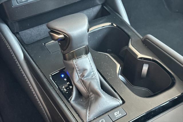 used 2025 Lexus ES 300h car, priced at $46,998