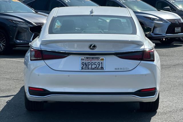 used 2025 Lexus ES 300h car, priced at $46,998