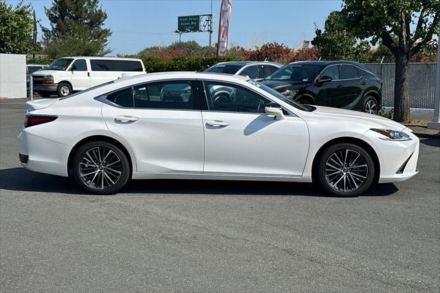 used 2025 Lexus ES 300h car, priced at $46,998
