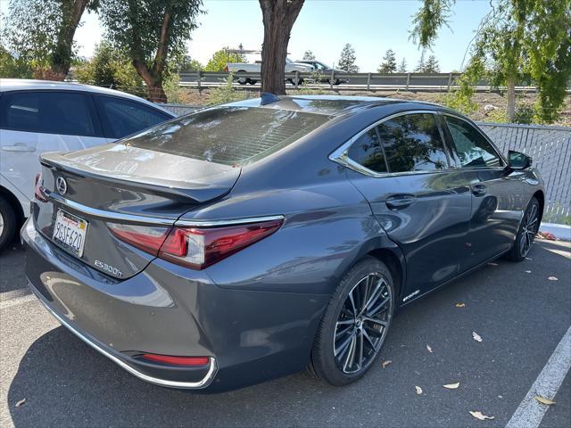 used 2022 Lexus ES 300h car, priced at $41,998