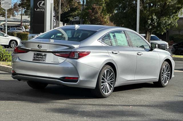 new 2025 Lexus ES 300h car, priced at $51,229