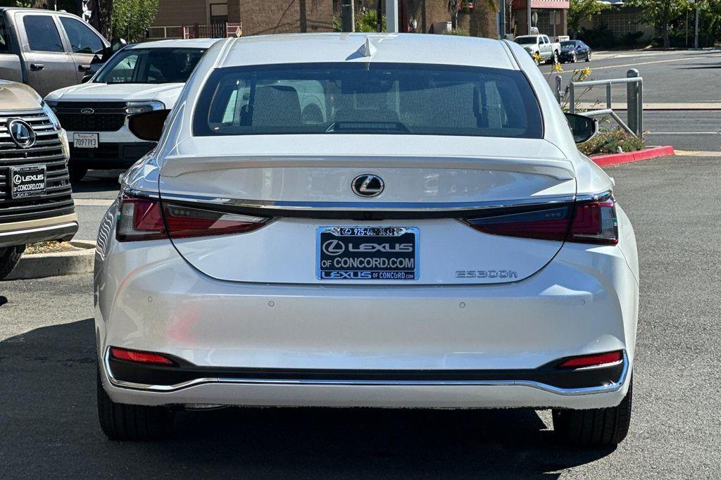 new 2025 Lexus ES 300h car, priced at $57,229