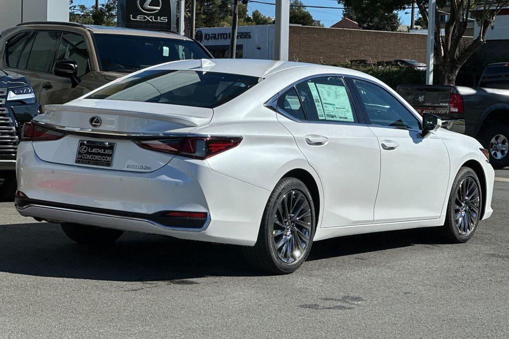 new 2025 Lexus ES 300h car, priced at $57,229