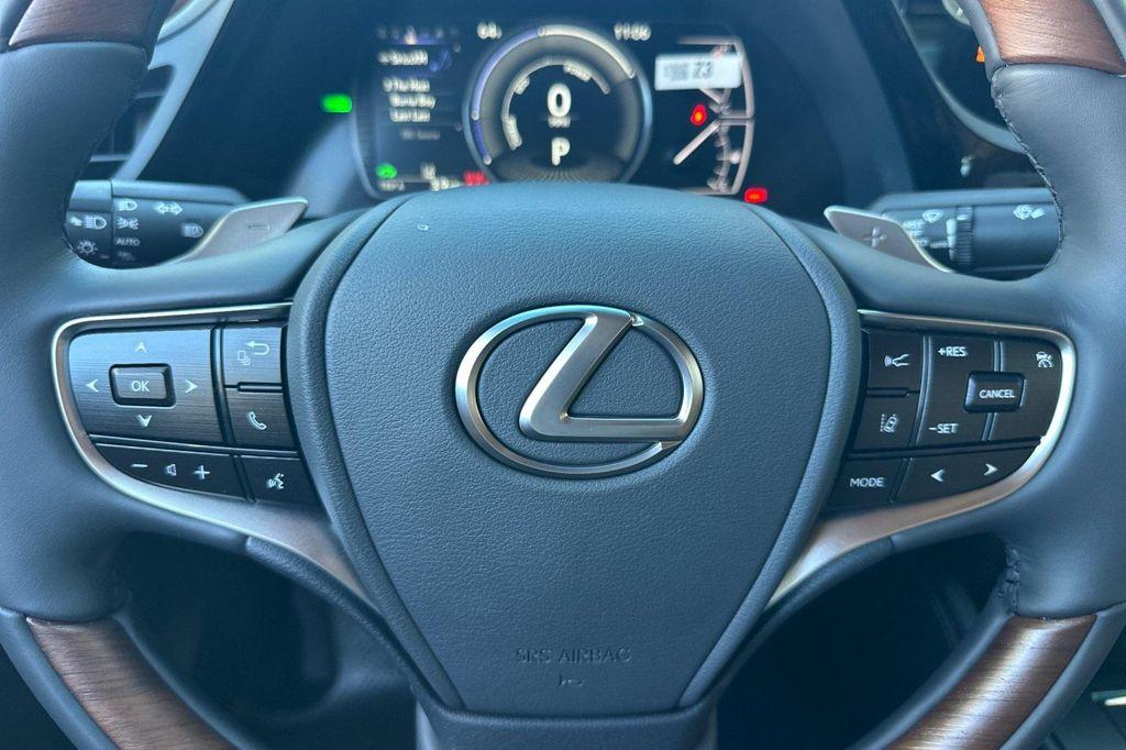 new 2025 Lexus ES 300h car, priced at $57,229