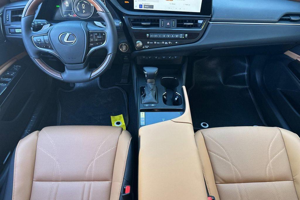 new 2025 Lexus ES 300h car, priced at $57,229