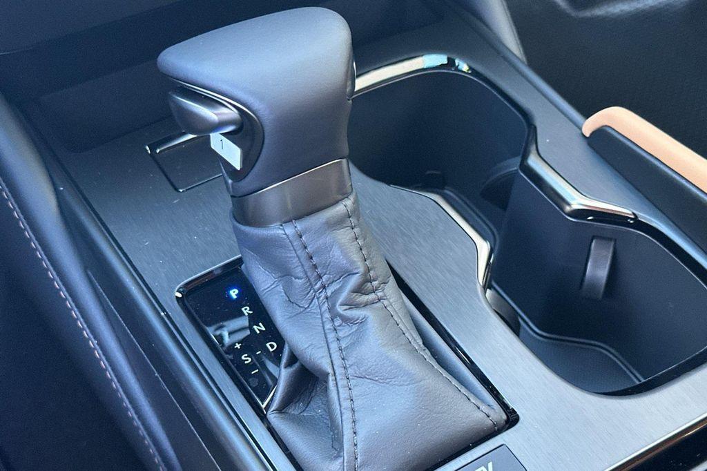 new 2025 Lexus ES 300h car, priced at $57,229