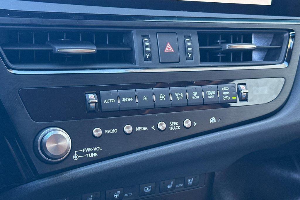 new 2025 Lexus ES 300h car, priced at $57,229