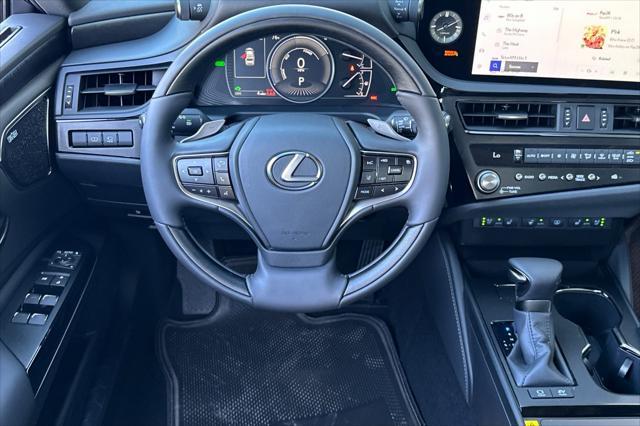 new 2025 Lexus ES 300h car, priced at $56,609