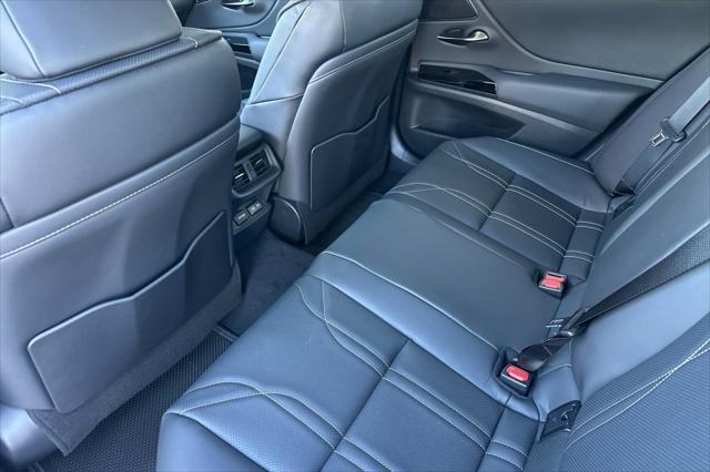 new 2025 Lexus ES 300h car, priced at $56,609