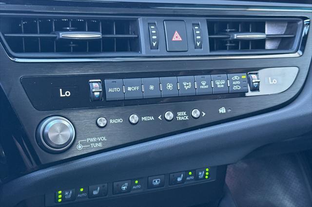 new 2025 Lexus ES 300h car, priced at $56,609