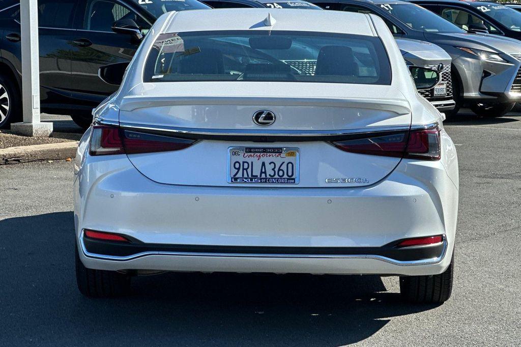 used 2025 Lexus ES 300h car, priced at $42,388