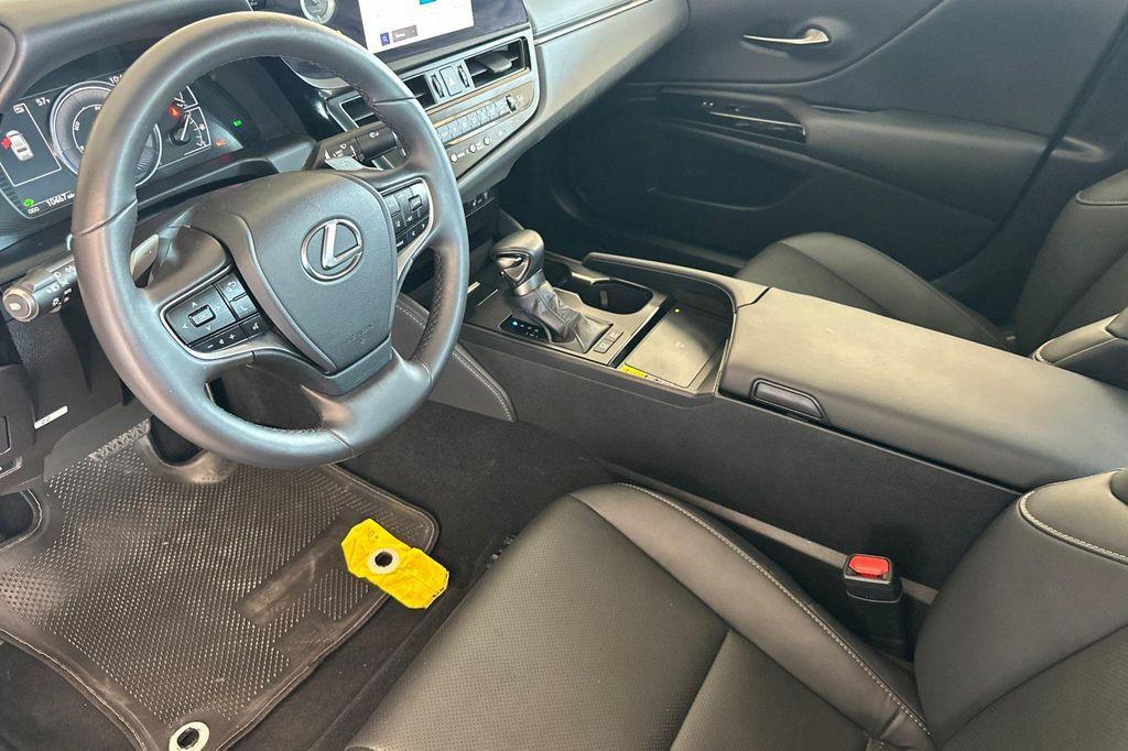 used 2025 Lexus ES 300h car, priced at $42,388