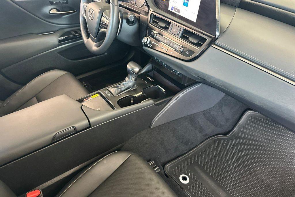 used 2025 Lexus ES 300h car, priced at $42,388