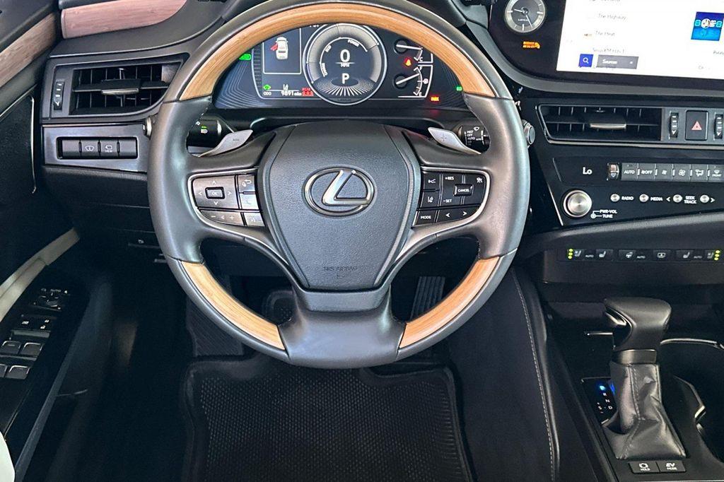 used 2025 Lexus ES 300h car, priced at $49,588