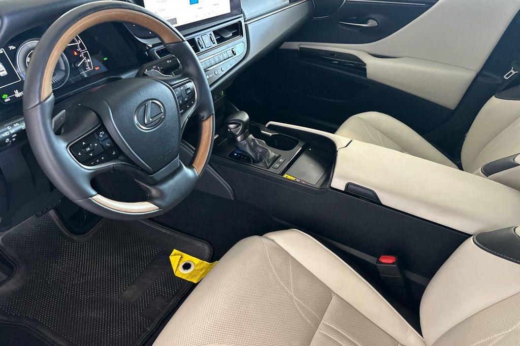 used 2025 Lexus ES 300h car, priced at $49,588