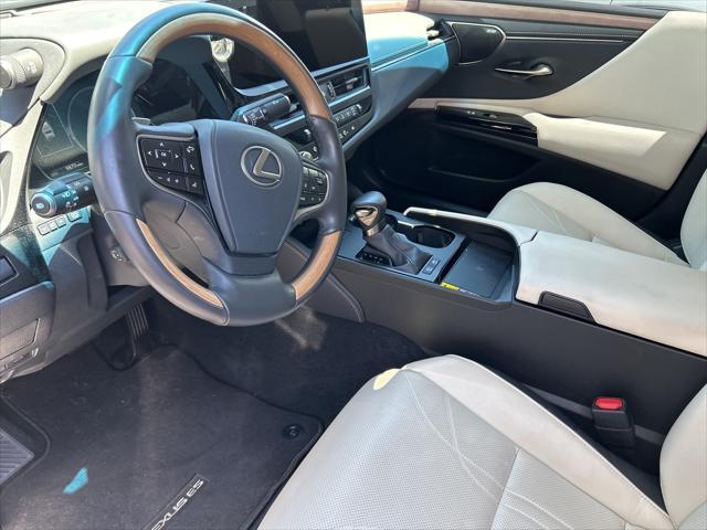 used 2025 Lexus ES 300h car, priced at $50,998