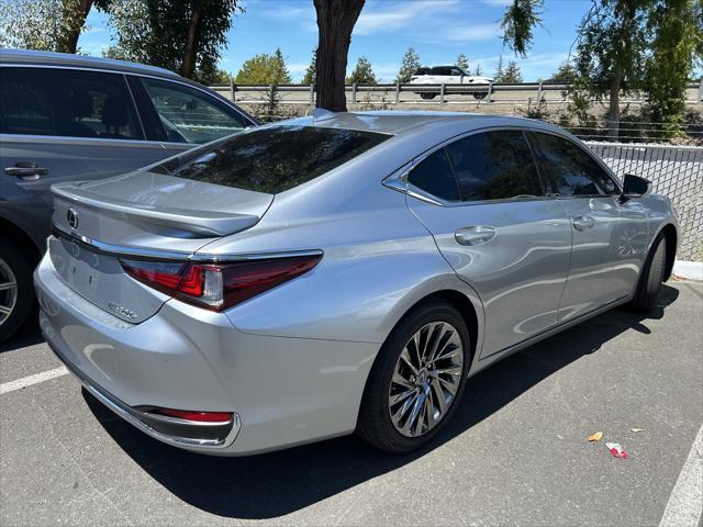 used 2025 Lexus ES 300h car, priced at $50,998