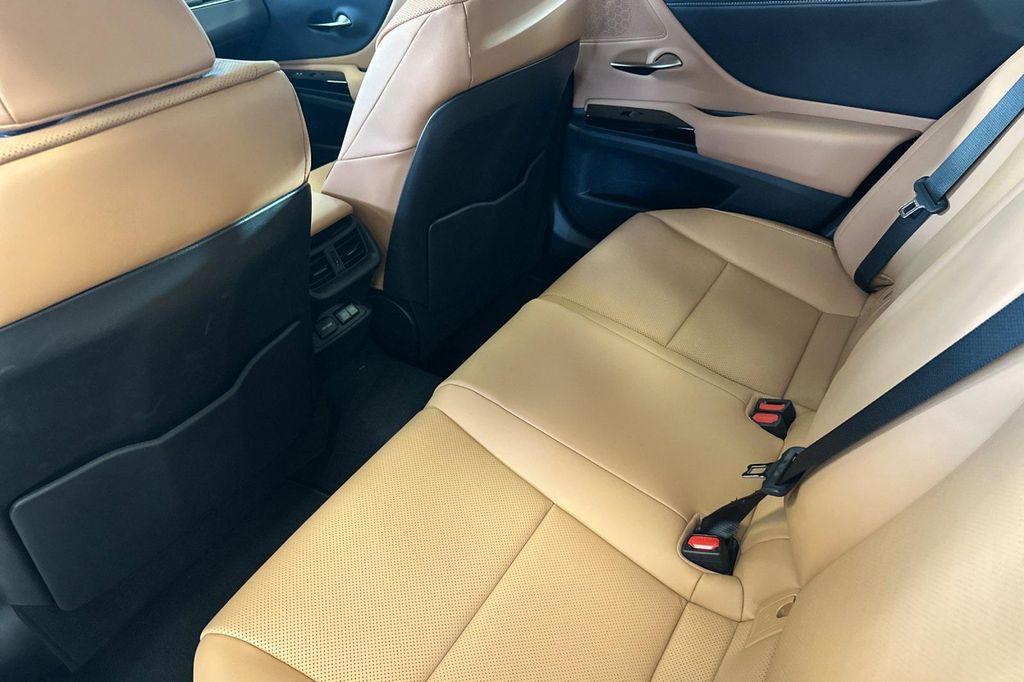 new 2025 Lexus ES 350 car, priced at $49,935
