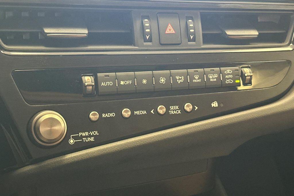 new 2025 Lexus ES 350 car, priced at $49,935