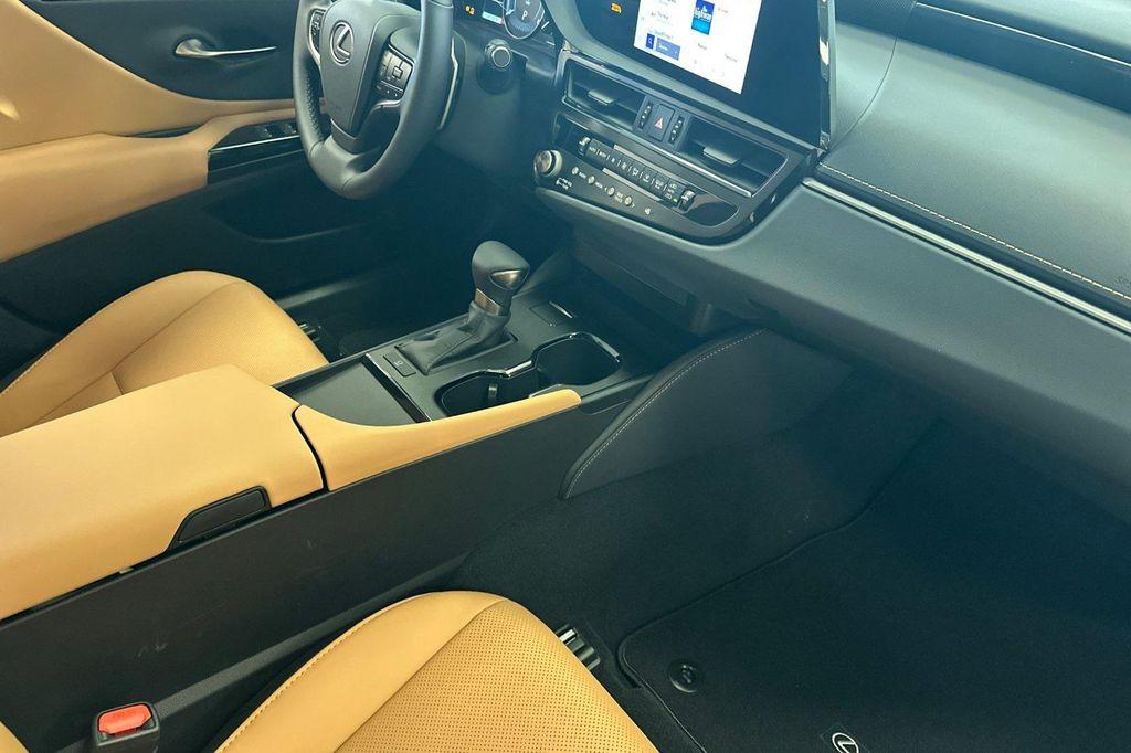 new 2025 Lexus ES 350 car, priced at $49,935