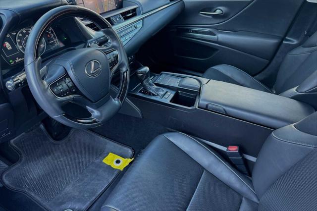 used 2020 Lexus ES 300h car, priced at $32,788