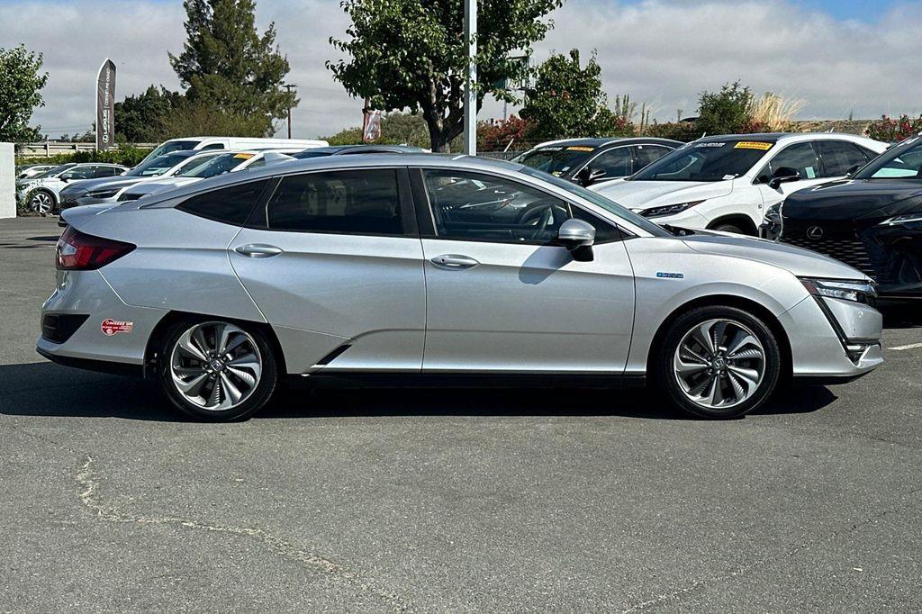 used 2018 Honda Clarity Plug-In Hybrid car, priced at $21,388